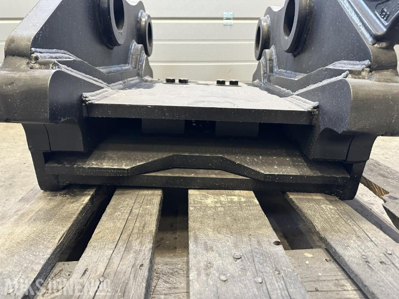 UBRUKT Götene Hydraulisk HK-feste G90 - Прикачен инвентар за Строителна техника: снимка 4 UBRUKT Götene Hydraulisk HK-feste G90 - Прикачен инвентар за Строителна техника: снимка 4