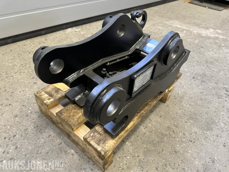 UBRUKT Götene Hydraulisk HK-feste S50 - Прикачен инвентар за Строителна техника: снимка 2 UBRUKT Götene Hydraulisk HK-feste S50 - Прикачен инвентар за Строителна техника: снимка 2