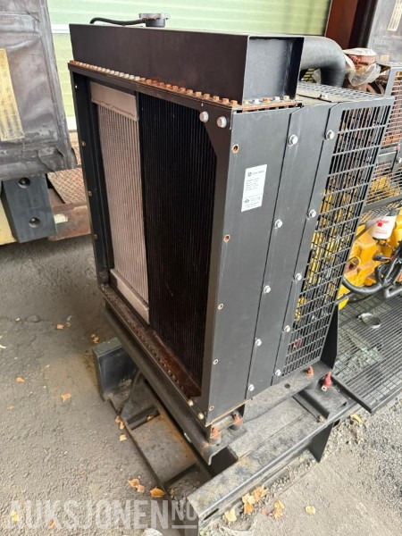 2017 JCB 80kva. Diesel Aggerigat/Generator - Промишлено оборудване: снимка 3 2017 JCB 80kva. Diesel Aggerigat/Generator - Промишлено оборудване: снимка 3