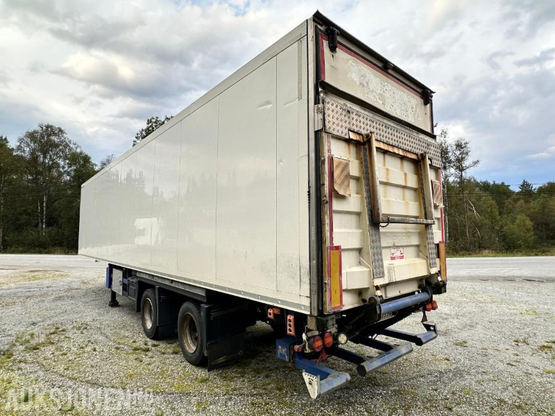 2014 Schmitz CARGOBULL SKO 20/LZG-13.4 FP 80/45 med lift - Ремарке: снимка 3 2014 Schmitz CARGOBULL SKO 20/LZG-13.4 FP 80/45 med lift - Ремарке: снимка 3