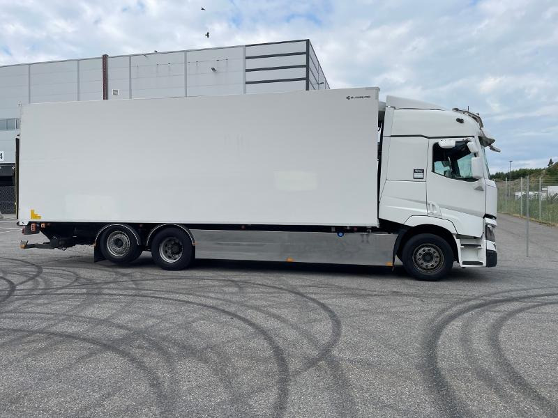 Renault T 440 Bussbygg skap med varm og side åpning - Камион фургон: снимка 3 Renault T 440 Bussbygg skap med varm og side åpning - Камион фургон: снимка 3