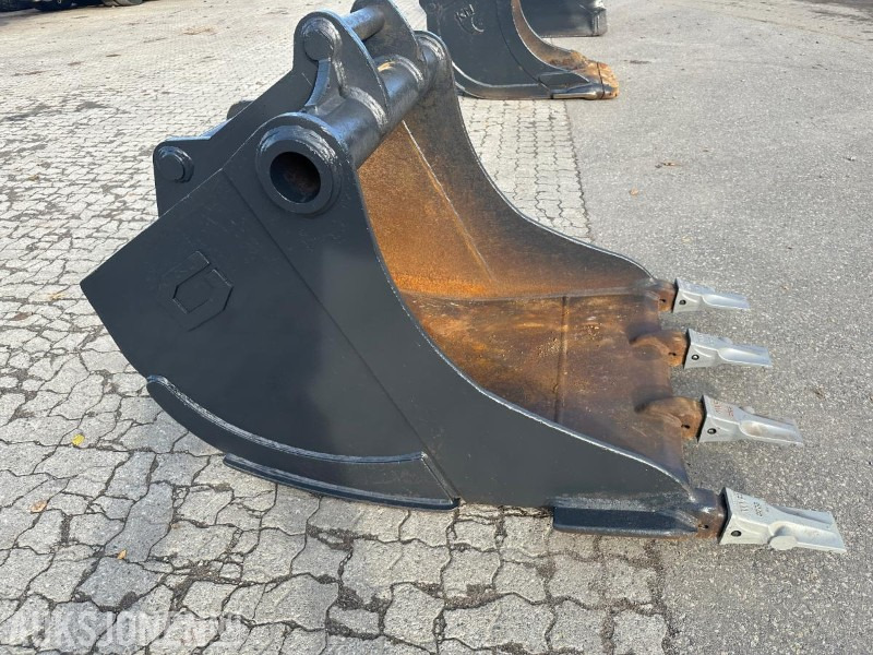 S-60 Gjerstad Tannskuffe 700 Liter - Кофа за багер: снимка 1 S-60 Gjerstad Tannskuffe 700 Liter - Кофа за багер: снимка 1