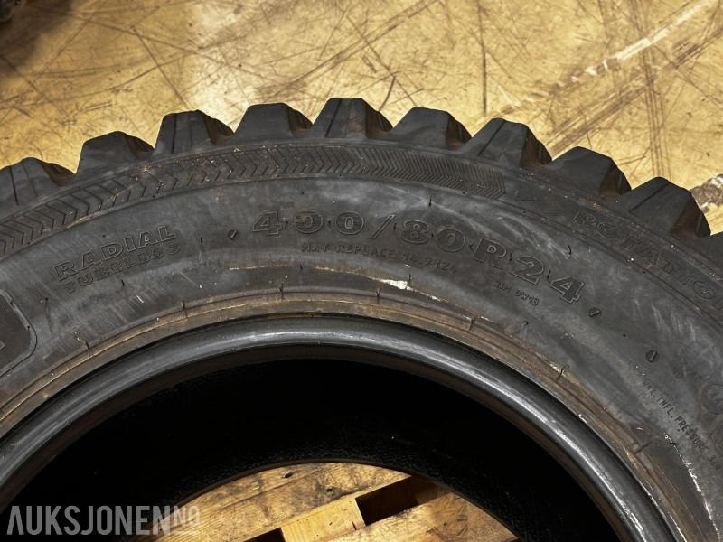 1 stk. Nokian TRI 2 400/80 R24 dekk til traktor - Селскостопанска техника: снимка 4 1 stk. Nokian TRI 2 400/80 R24 dekk til traktor - Селскостопанска техника: снимка 4