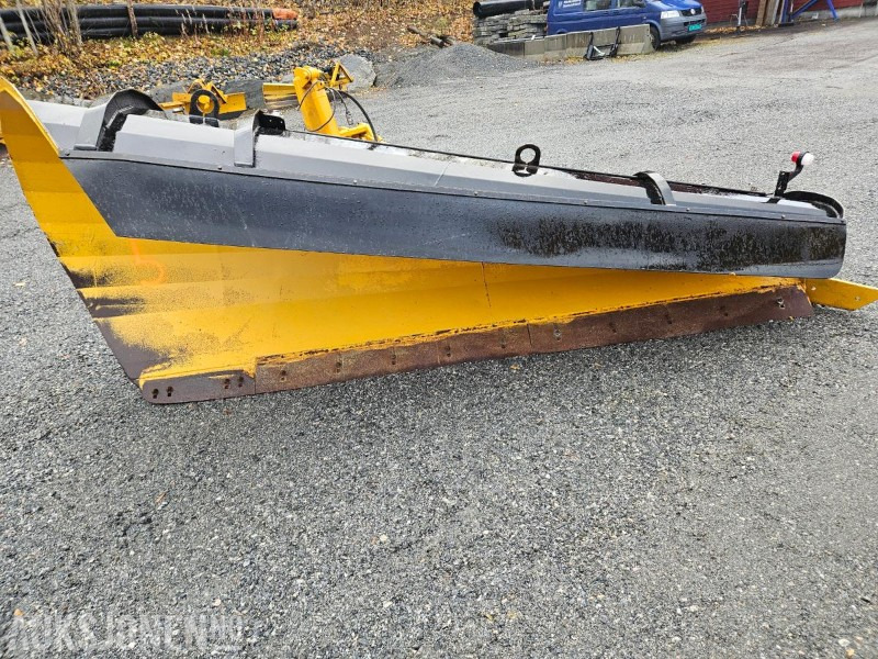 1992 Øveraasen diagonalplog DL 285 B - Største bredde 2900 mm - Med parallellogram - Hydraulisk løft - Селскостопанска техника: снимка 1 1992 Øveraasen diagonalplog DL 285 B - Største bredde 2900 mm - Med parallellogram - Hydraulisk løft - Селскостопанска техника: снимка 1