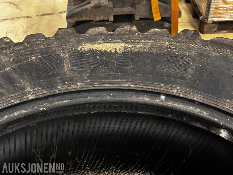 2 stk. Nokian Tri 2 480/80 R34 traktordekk - Селскостопанска техника: снимка 3 2 stk. Nokian Tri 2 480/80 R34 traktordekk - Селскостопанска техника: снимка 3
