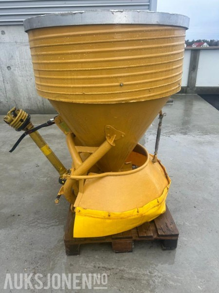 2003 Bogballe FS 220+ saltspreder/gjødselspreder - Селскостопанска техника: снимка 5 2003 Bogballe FS 220+ saltspreder/gjødselspreder - Селскостопанска техника: снимка 5