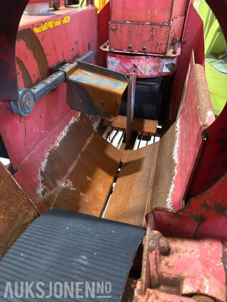 Селскостопанска техника 2003 Hakkipilke 1x37 Easy 37 - vedmaksin - mva fri: снимка 8 Селскостопанска техника 2003 Hakkipilke 1x37 Easy 37 - vedmaksin - mva fri: снимка 8