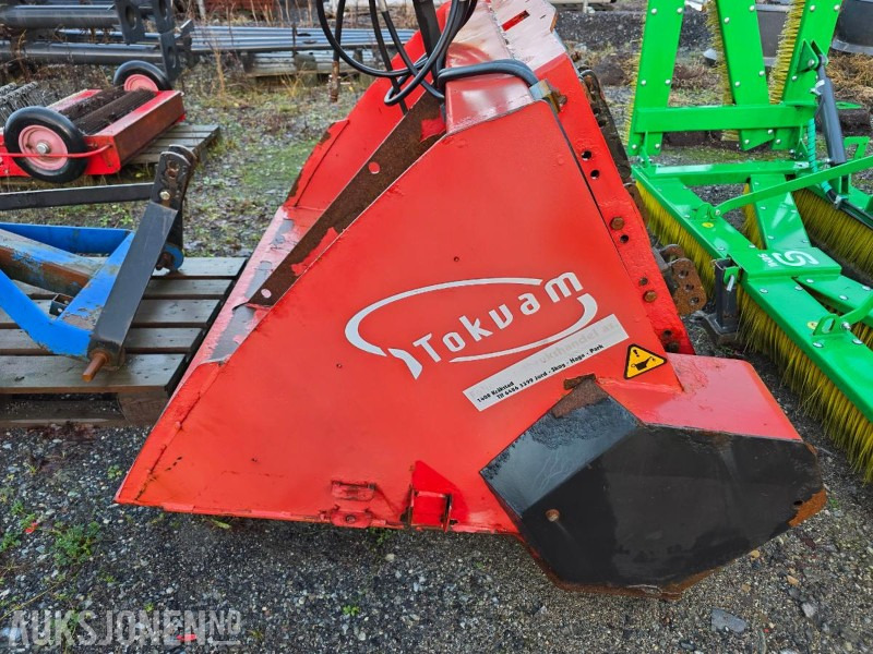 2007 TOKVAM SMA 760 strøkasse – hydraulisk - Селскостопанска техника: снимка 1 2007 TOKVAM SMA 760 strøkasse – hydraulisk - Селскостопанска техника: снимка 1