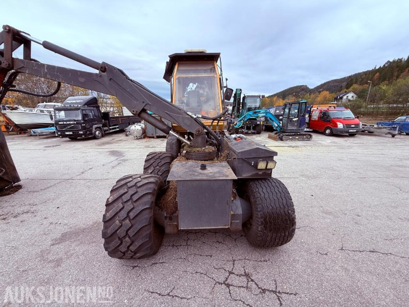 2007 Tigercat H09 Kantslått Skogsmaskin - Селскостопанска техника: снимка 5 2007 Tigercat H09 Kantslått Skogsmaskin - Селскостопанска техника: снимка 5