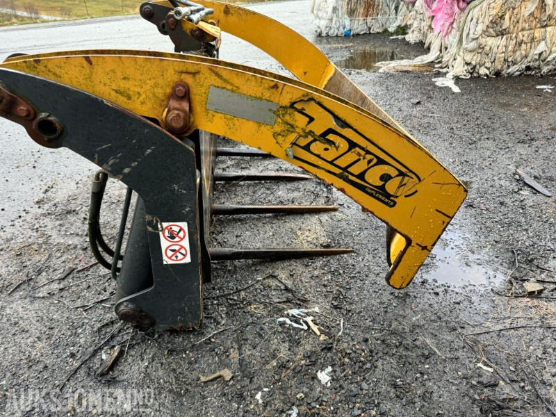 2011 Tanco Rundballedeler I70 - maks rundballe størrelse: B = 1,3 m - Ø 1,35 m - Селскостопанска техника: снимка 2 2011 Tanco Rundballedeler I70 - maks rundballe størrelse: B = 1,3 m - Ø 1,35 m - Селскостопанска техника: снимка 2