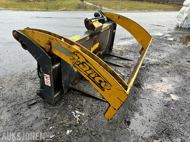 2011 Tanco Rundballedeler I70 - maks rundballe størrelse: B = 1,3 m - Ø 1,35 m - Селскостопанска техника: снимка 1 2011 Tanco Rundballedeler I70 - maks rundballe størrelse: B = 1,3 m - Ø 1,35 m - Селскостопанска техника: снимка 1