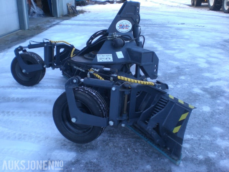 2012 Isskrape Nord Vei PT 3050 – 3,05 m – hardmetallpigger – lite brukt - Селскостопанска техника: снимка 2 2012 Isskrape Nord Vei PT 3050 – 3,05 m – hardmetallpigger – lite brukt - Селскостопанска техника: снимка 2