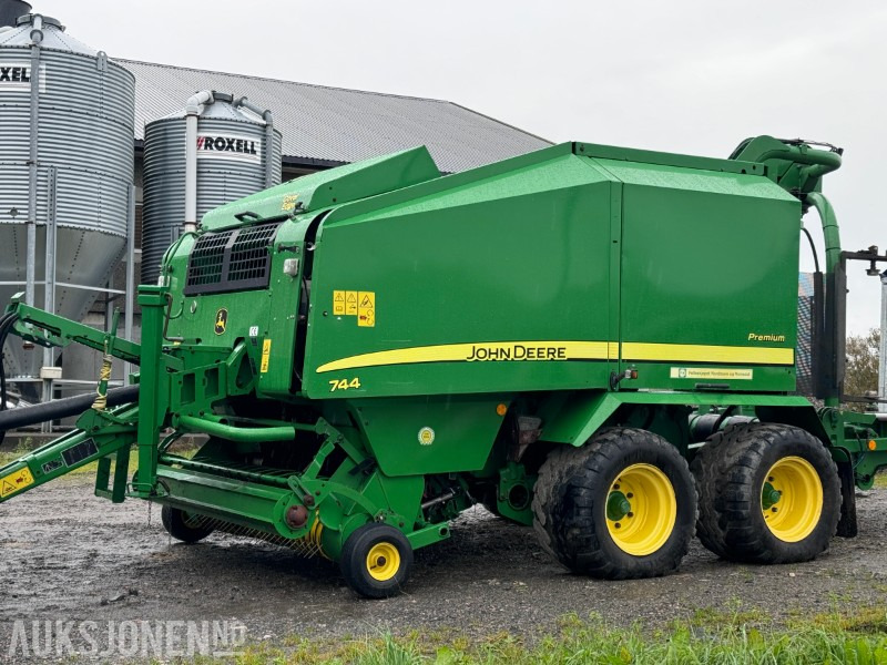 2012 John Deere Rundballepresse / Kombipresse 744 H - Селскостопанска техника: снимка 1 2012 John Deere Rundballepresse / Kombipresse 744 H - Селскостопанска техника: снимка 1