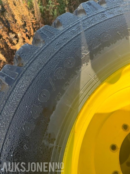 2020 Nokian tri dekk og felg Nokian tri - Селскостопанска техника: снимка 3 2020 Nokian tri dekk og felg Nokian tri - Селскостопанска техника: снимка 3