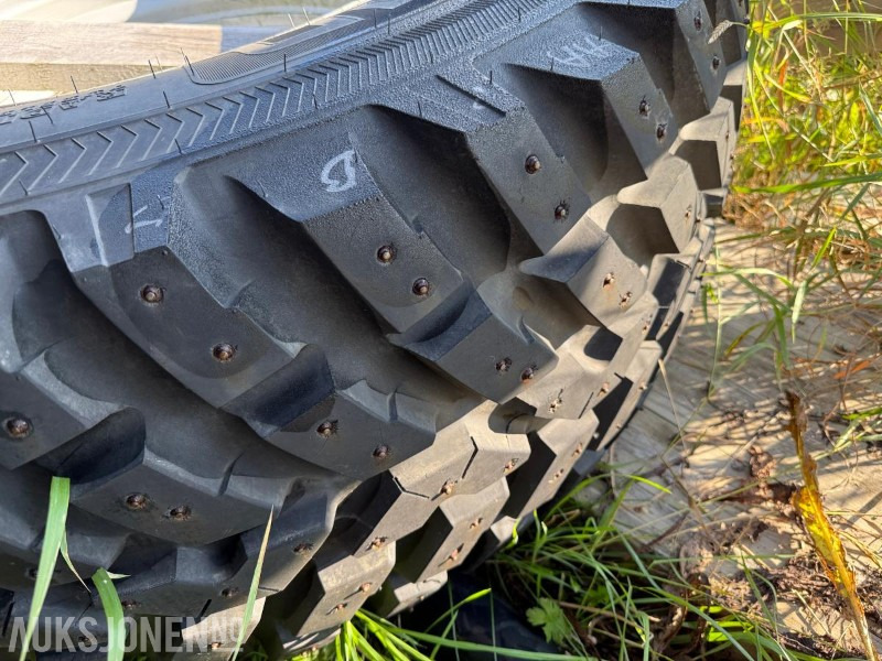 2021 Nokian TRI 2 Piggdekk 540/65R30 - Селскостопанска техника: снимка 5 2021 Nokian TRI 2 Piggdekk 540/65R30 - Селскостопанска техника: снимка 5