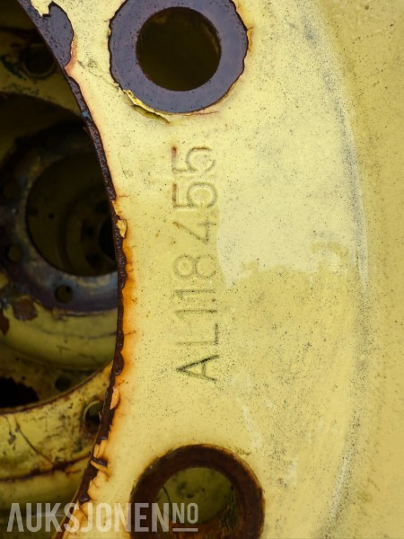 Felgsett til John Deere – AL118455 og AL174627 - Селскостопанска техника: снимка 5 Felgsett til John Deere – AL118455 og AL174627 - Селскостопанска техника: снимка 5