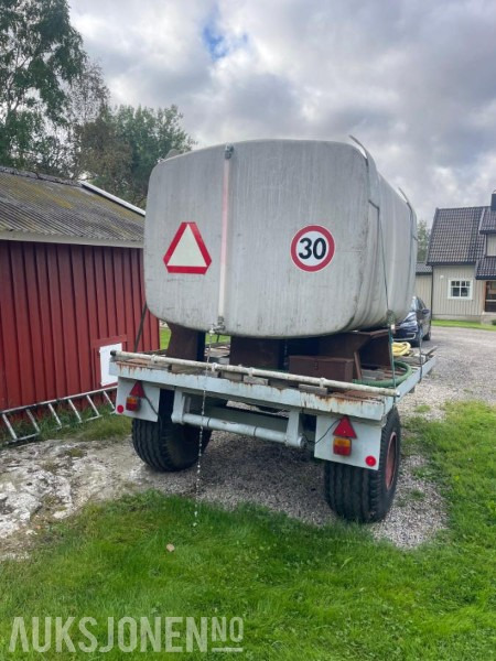 Henger/Grøftespyler/ vannvogn/ beredskapsvogn brann. - Селскостопанска техника: снимка 4 Henger/Grøftespyler/ vannvogn/ beredskapsvogn brann. - Селскостопанска техника: снимка 4