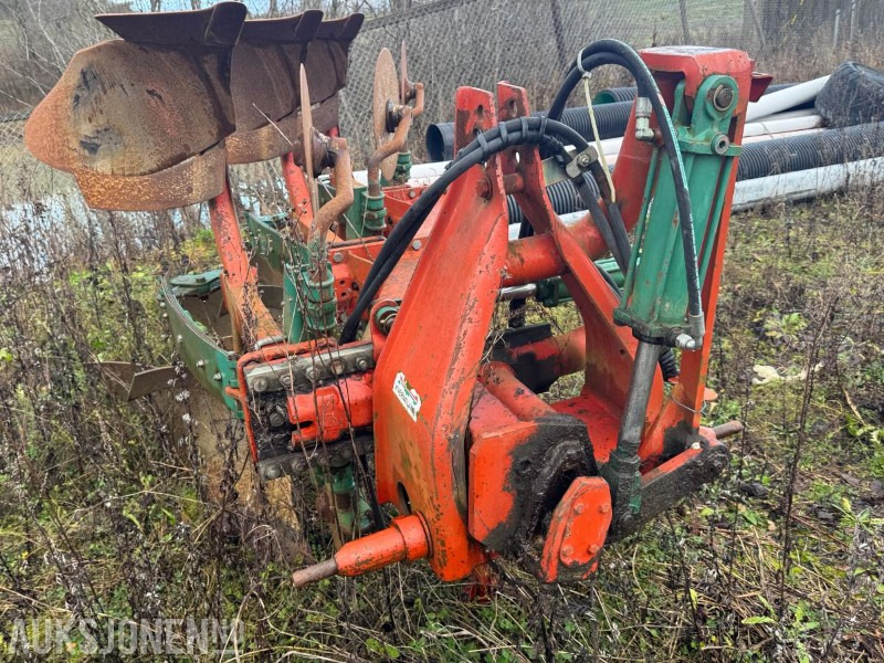 Kverneland vendeplog / 3-skjærs - Селскостопанска техника: снимка 3 Kverneland vendeplog / 3-skjærs - Селскостопанска техника: снимка 3