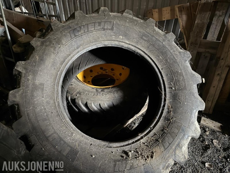Селскостопанска техника Michelin framhjul 540/65R30: снимка 1