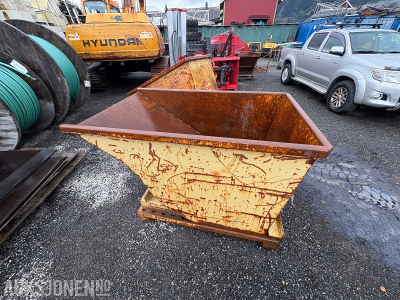 Tippcontainer / Selvlastende beholder - Строително оборудване: снимка 1 Tippcontainer / Selvlastende beholder - Строително оборудване: снимка 1