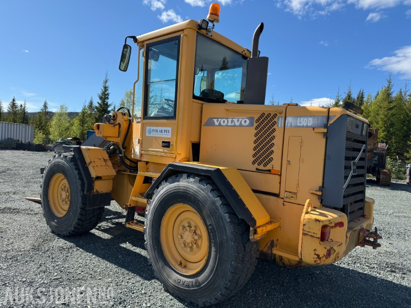 VOLVO L50D Hjullaster m/ pallegaffel og ny skuff - Колесен товарач: снимка 4 VOLVO L50D Hjullaster m/ pallegaffel og ny skuff - Колесен товарач: снимка 4