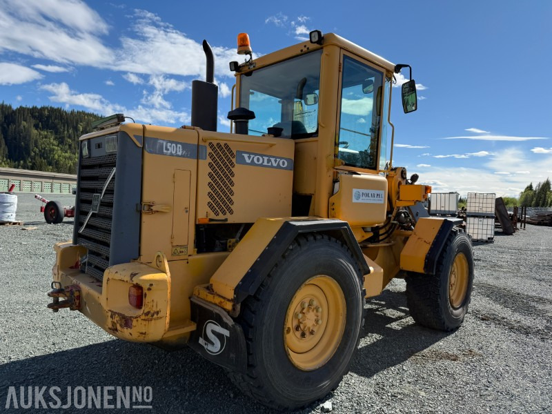VOLVO L50D Hjullaster m/ pallegaffel og ny skuff - Колесен товарач: снимка 3 VOLVO L50D Hjullaster m/ pallegaffel og ny skuff - Колесен товарач: снимка 3