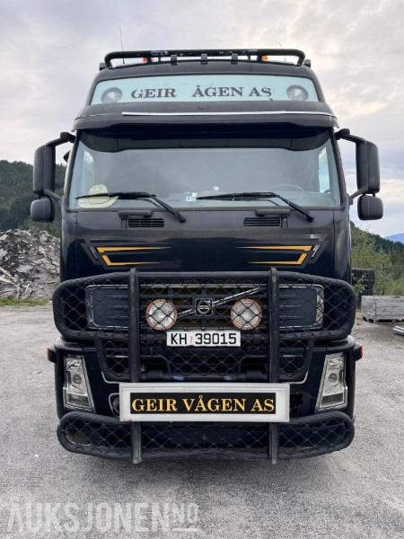 2006 Volvo FH-16 GLOBETROTTER - Med Carnehl tippsemi - 6x4 - Tipphydraulikk - Helluft - Nylig EU godkjent - Влекач: снимка 2 2006 Volvo FH-16 GLOBETROTTER - Med Carnehl tippsemi - 6x4 - Tipphydraulikk - Helluft - Nylig EU godkjent - Влекач: снимка 2