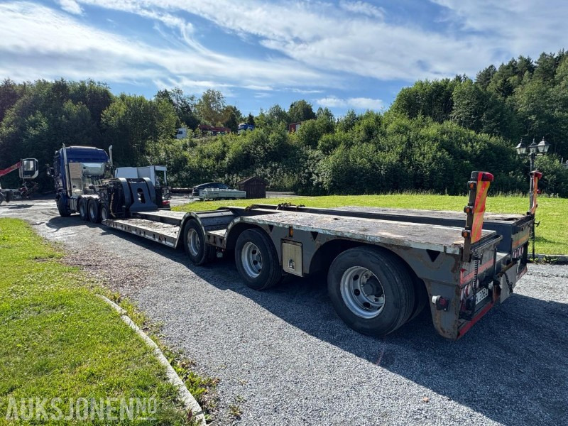 2013 Scania R-serie 8x4 trekkvogn med maskinhenger - Влекач: снимка 3 2013 Scania R-serie 8x4 trekkvogn med maskinhenger - Влекач: снимка 3