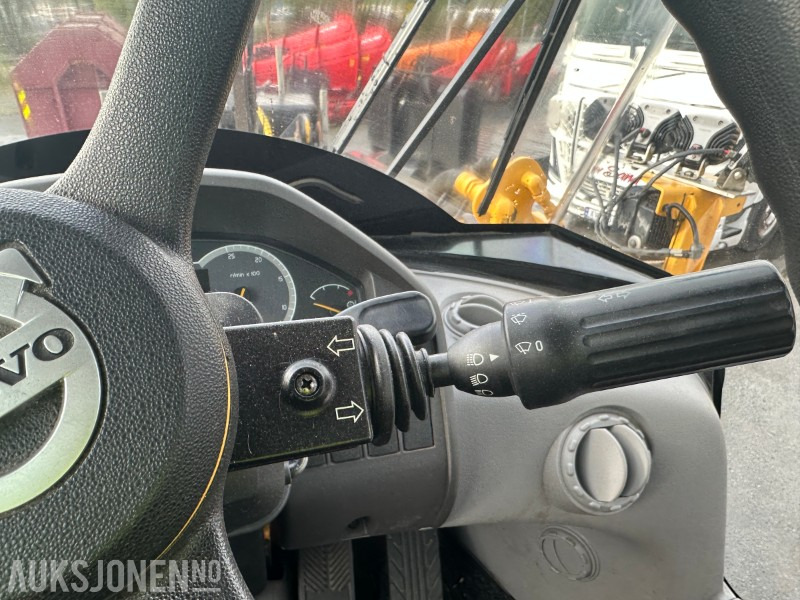 Лизинг на  Volvo L90H HJULLASTER MED MYE UTSTYR - 7247 TIMER Volvo L90H HJULLASTER MED MYE UTSTYR - 7247 TIMER: снимка 16
