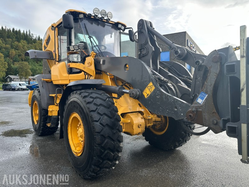 Volvo L90H HJULLASTER MED MYE UTSTYR - 7247 TIMER - Колесен товарач: снимка 5 Volvo L90H HJULLASTER MED MYE UTSTYR - 7247 TIMER - Колесен товарач: снимка 5