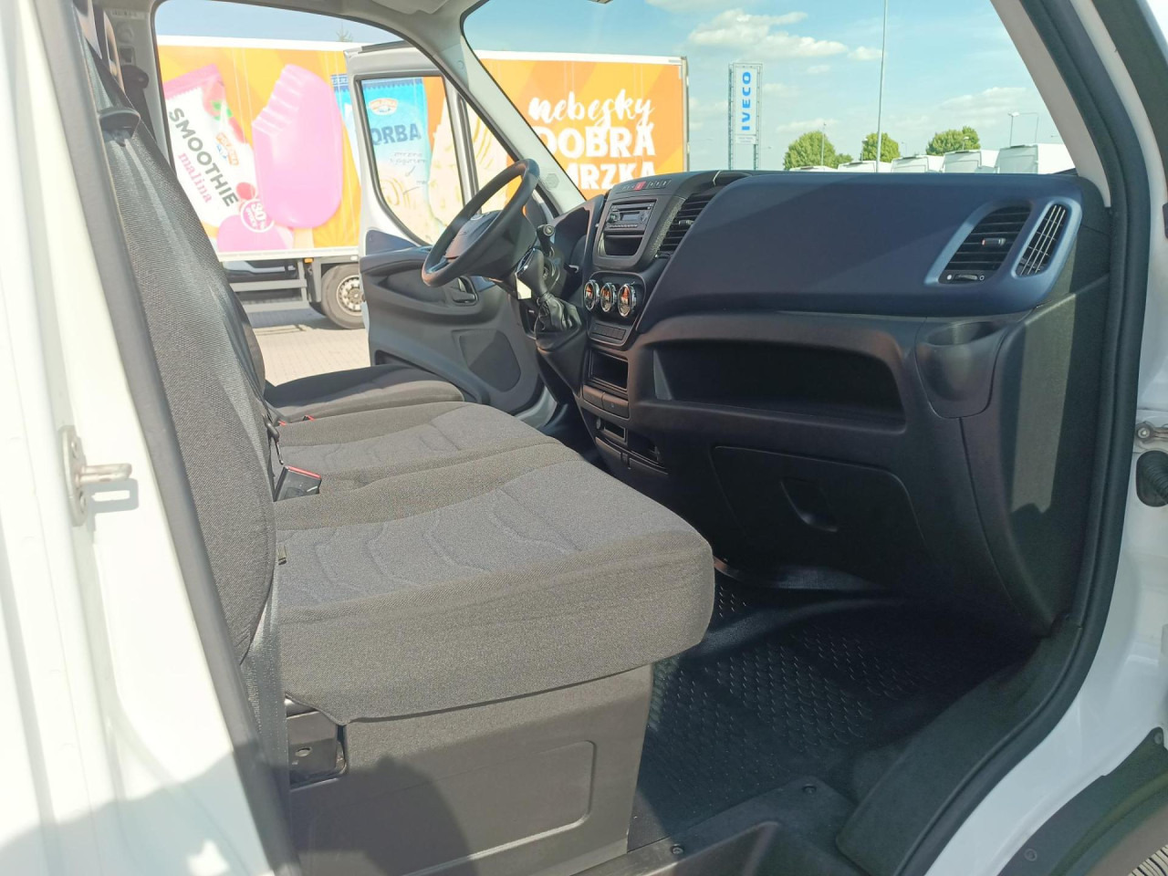 IVECO Daily 35S16A8 - Лекотоварен автомобил фургон: снимка 4 IVECO Daily 35S16A8 - Лекотоварен автомобил фургон: снимка 4