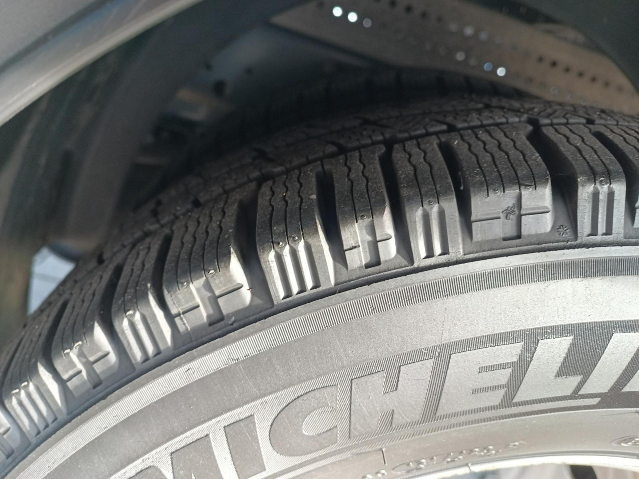 IVECO Daily 70C18A8/P - Лекотоварен автомобил фургон: снимка 2 IVECO Daily 70C18A8/P - Лекотоварен автомобил фургон: снимка 2