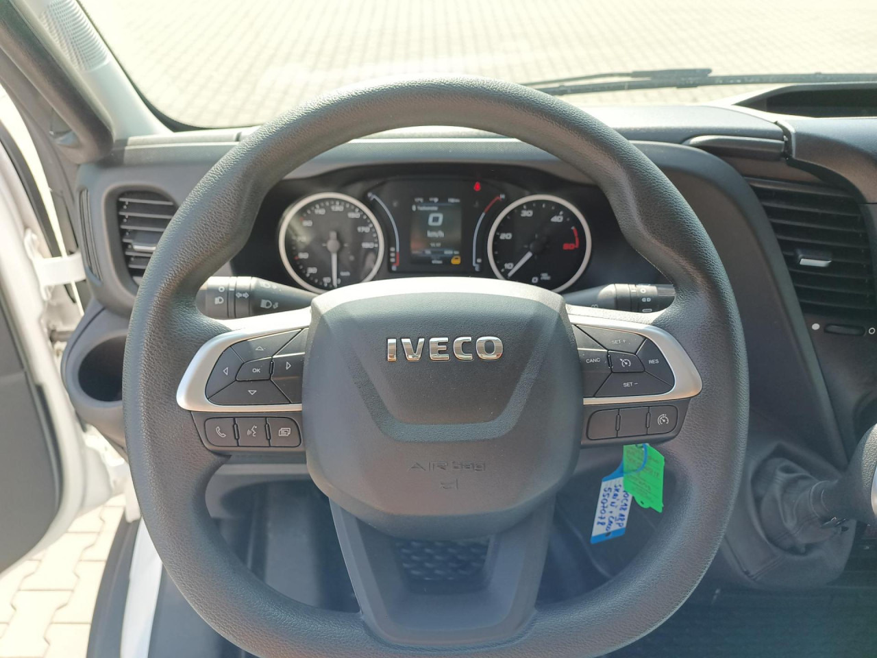 IVECO Daily 70C18A8P - Лекотоварен автомобил фургон: снимка 3 IVECO Daily 70C18A8P - Лекотоварен автомобил фургон: снимка 3
