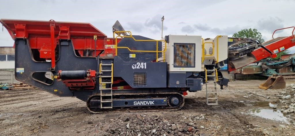 Sandvik QJ 241 - Мобилна трошачка: снимка 1 Sandvik QJ 241 - Мобилна трошачка: снимка 1