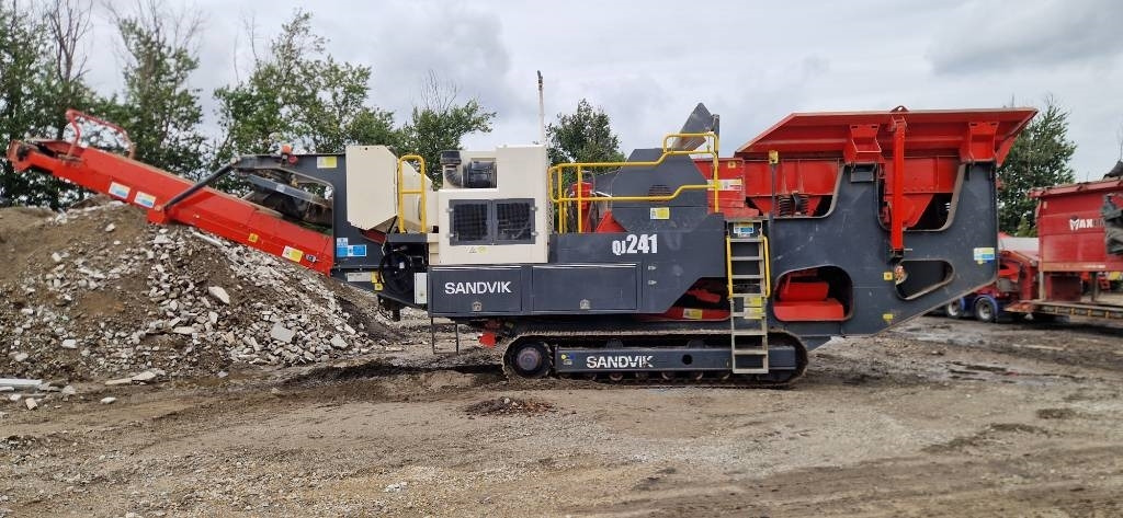 Sandvik QJ 241 - Мобилна трошачка: снимка 3 Sandvik QJ 241 - Мобилна трошачка: снимка 3