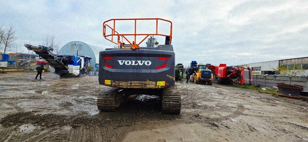 Верижен багер Volvo EC 300 EL: снимка 14 Верижен багер Volvo EC 300 EL: снимка 14