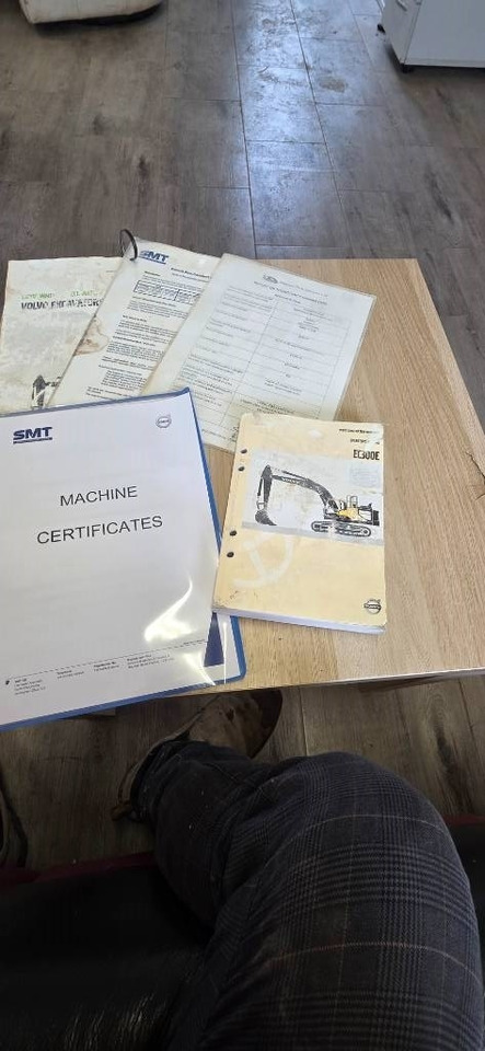 Верижен багер Volvo EC 300 EL: снимка 30 Верижен багер Volvo EC 300 EL: снимка 30