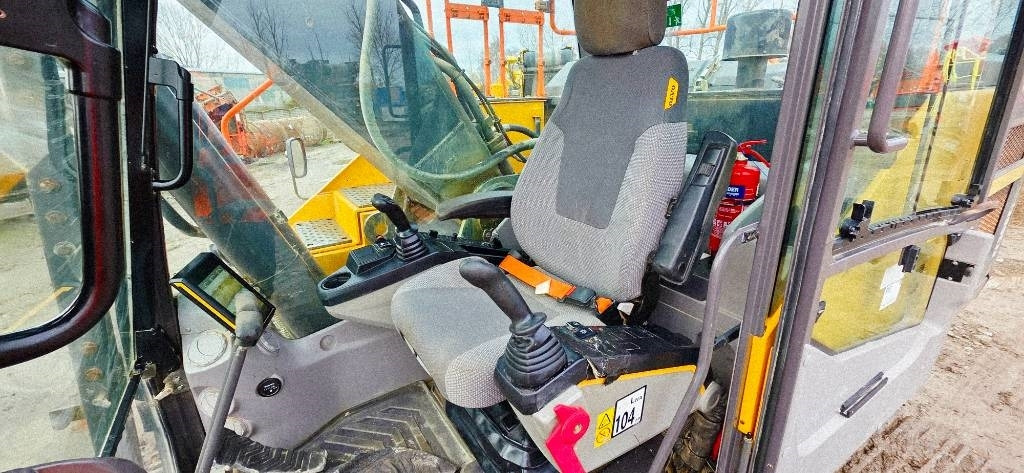 Верижен багер Volvo EC 300 EL: снимка 6 Верижен багер Volvo EC 300 EL: снимка 6