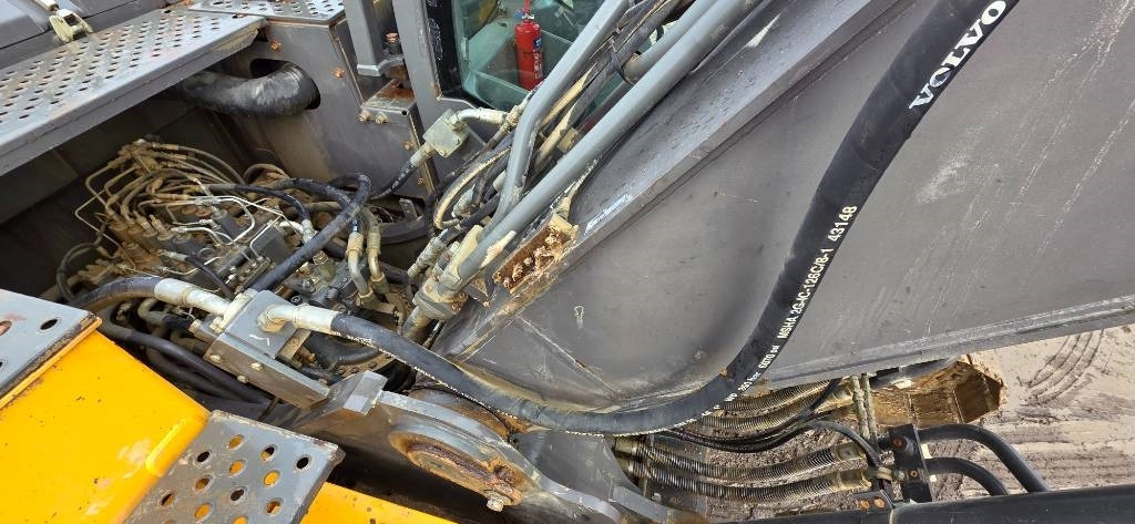 Верижен багер Volvo EC 300 EL: снимка 13 Верижен багер Volvo EC 300 EL: снимка 13