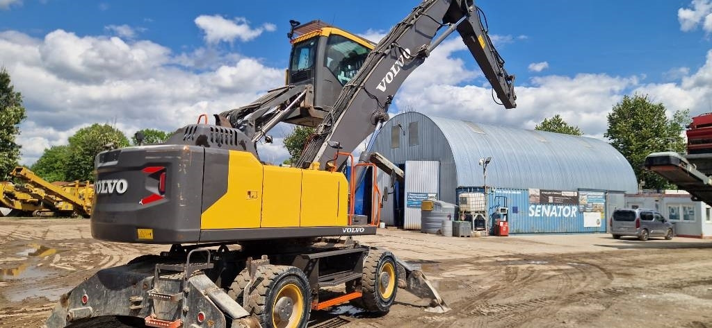 Volvo EW 240 E MH - Багер за манипулиране на материали: снимка 4 Volvo EW 240 E MH - Багер за манипулиране на материали: снимка 4