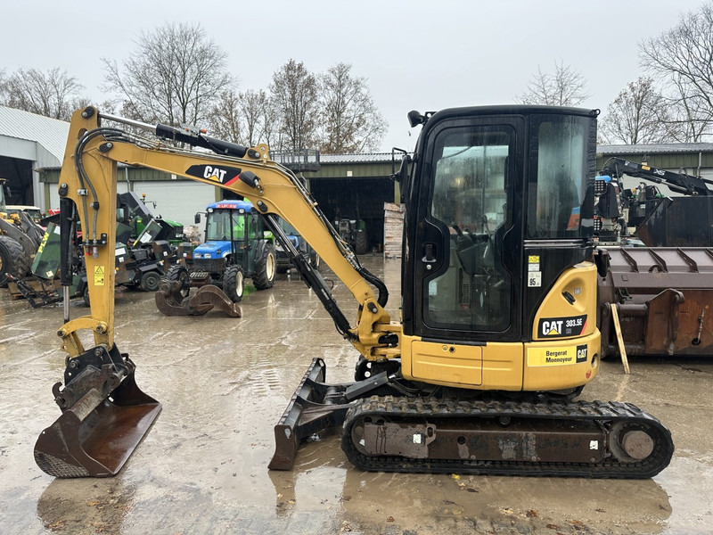 Caterpillar 303.5E CR All functions - Мини багер: снимка 2 Caterpillar 303.5E CR All functions - Мини багер: снимка 2