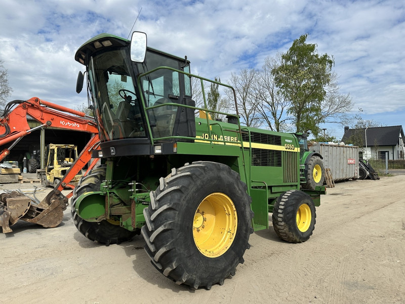 John Deere 6650 FOR PARTS - Силажокомбайн: снимка 1 John Deere 6650 FOR PARTS - Силажокомбайн: снимка 1