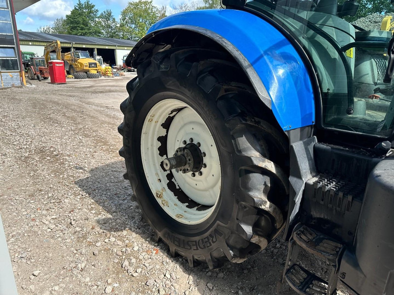 Трактор New Holland T7.235 Power Command: снимка 11