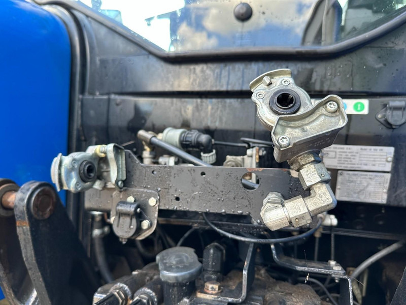 Трактор New Holland T7.235 Power Command: снимка 18