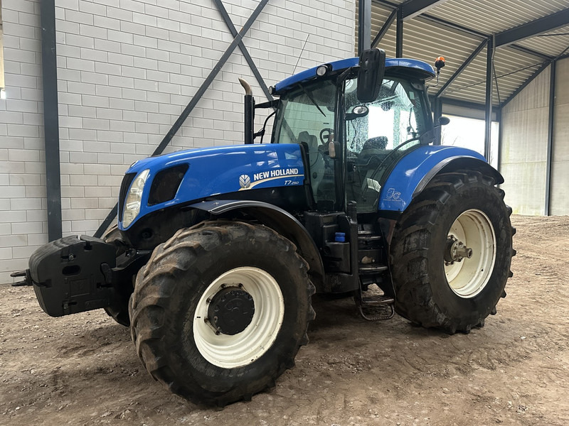 New Holland T7.250 - Трактор: снимка 1 New Holland T7.250 - Трактор: снимка 1