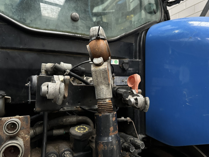 Трактор New Holland T7.250: снимка 14