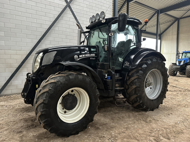 New Holland T7.260 - Трактор: снимка 1 New Holland T7.260 - Трактор: снимка 1