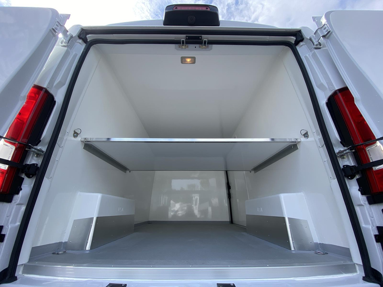 Лизинг на FIAT DUCATO L2H1 140PS | ISOLIERUNG OHNE KÜHLAGGREGAT FIAT DUCATO L2H1 140PS | ISOLIERUNG OHNE KÜHLAGGREGAT: снимка 18