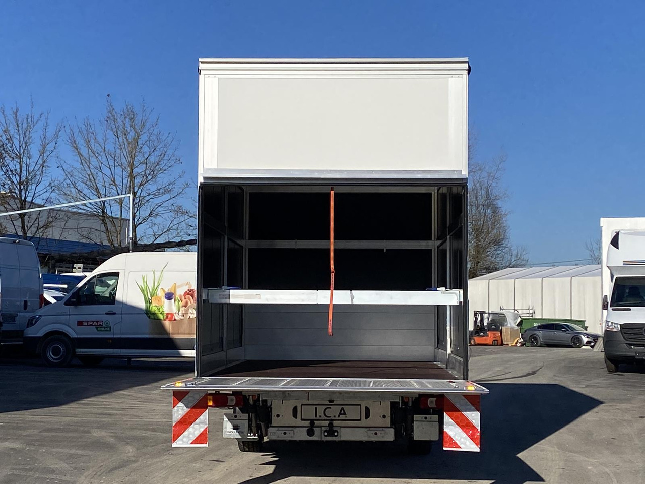 Нови Брезентов бус IVECO DAILY 35S18HP  D30C | PRITSCHE PLANE + SCHLAFKABINE + LADERAMPE: снимка 20
