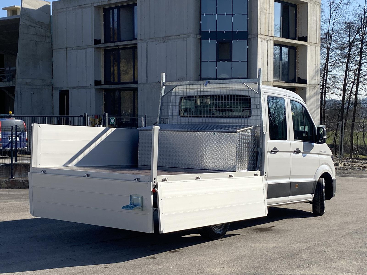 Лизинг на MAN TGE 3.180 DOKA 1+6 3640MM | OFFENE PRITSCHE + ALU KOFFER AUF DER PRITSCHE MAN TGE 3.180 DOKA 1+6 3640MM | OFFENE PRITSCHE + ALU KOFFER AUF DER PRITSCHE: снимка 18